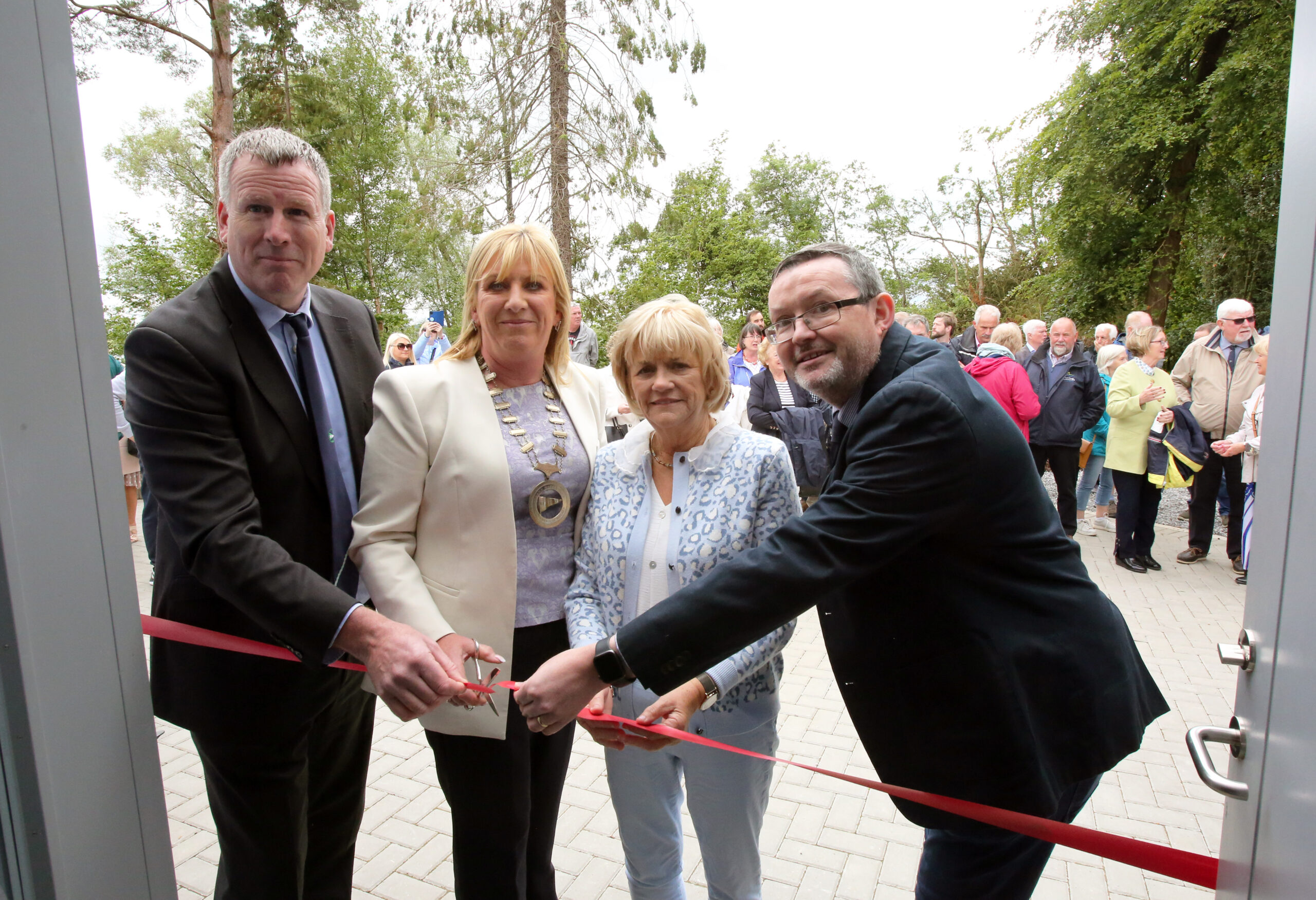 iwai policy documents being reviewed by president and past presidents of the inland waterways association of ireland